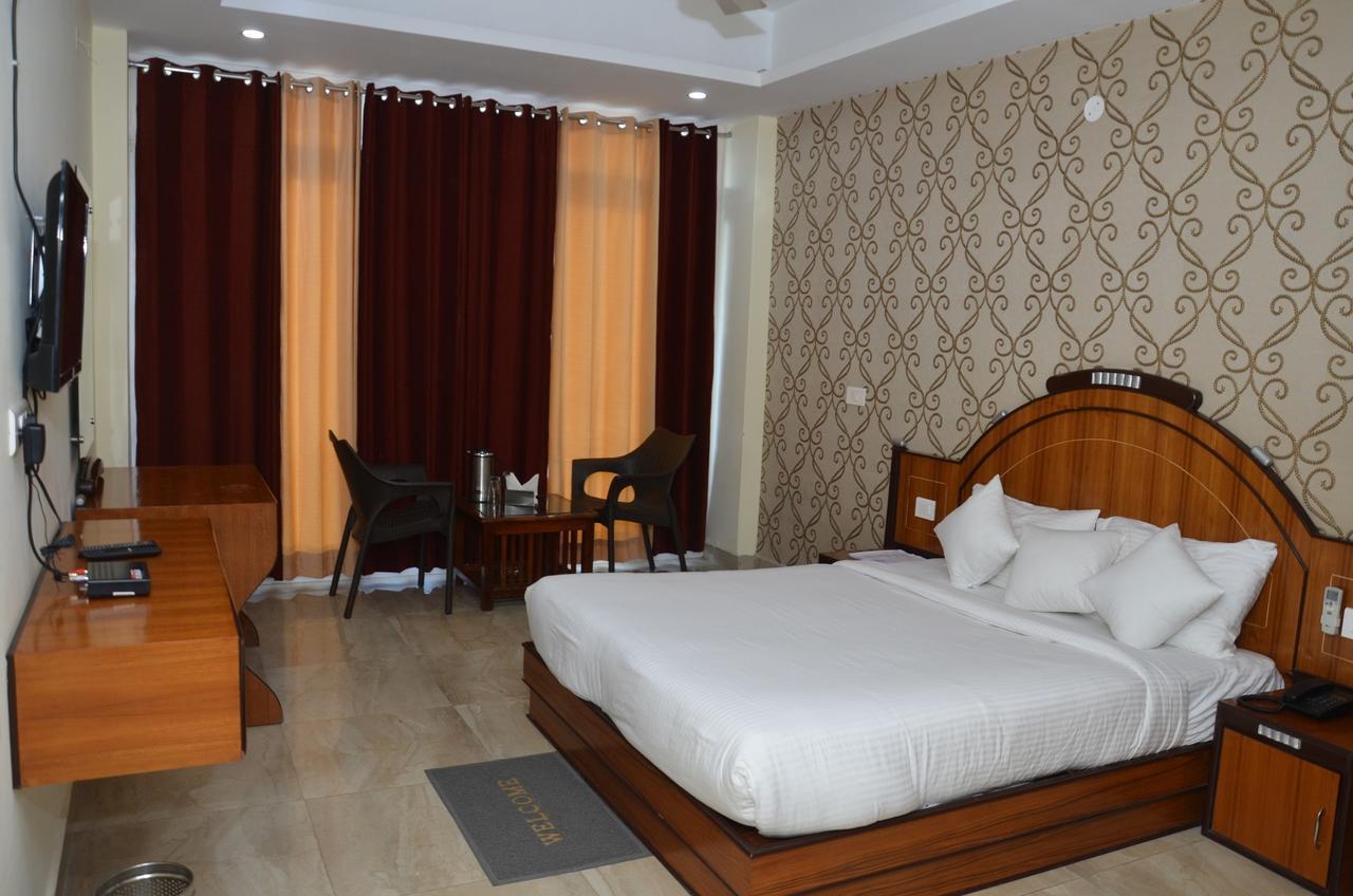 Chopra Residency Hotel Hamirpur Eksteriør billede